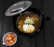 Куриный бульон с яйцом