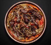 Соба с говядиной в китайском соусе