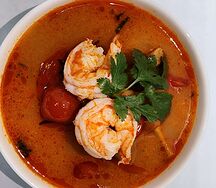 Том ям с креветками