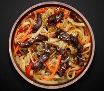 Удон с говядиной в китайском соусе