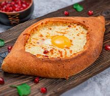 Хачапури по-аджарски