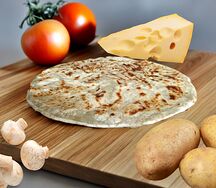 Хычин с грибами, сыром и картофелем