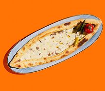 Пиде с мясом и сыром