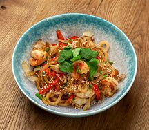 Удон с морепродуктами