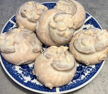 Медовое пирожное с арахисом и вареной сгущенкой