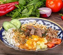 Гуляш с гарниром