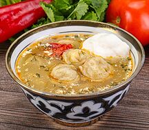 Пельмени с бульоном