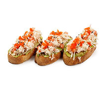 Брускетта с крабом