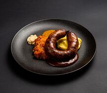 Подкопченные колбаски из говядины и свинины