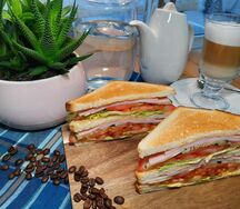 Сандвич с ветчиной