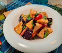 Салат из печеных баклажанов