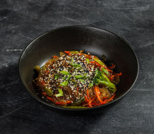 Вок с овощами стеклянная