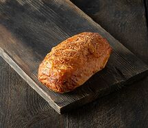 Слойка с ветчиной и сыром