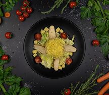 Цезарь с курицей