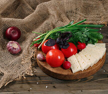 Овощная корзина с сыром чанах