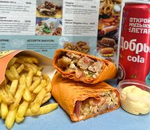 Шаурма, картофель фри и Добрый Сola