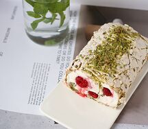 Фисташковый рулет