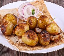 Картошка беби на мангале