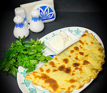 Кутаб с зеленью и сыром