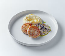 Куриные котлеты с картофельным пюре