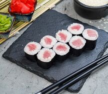 Мини-ролл с тунцом