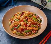 Wok лапша удон с курицей