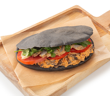 Пита «Том ям» с куриной грудкой и креветками