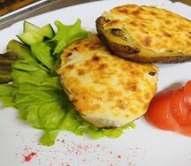 Картофель, запечённый с грибами