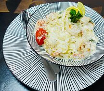 Феттуччине с креветками в сливочном соусе