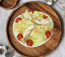 Салат Цезарь с курицей 