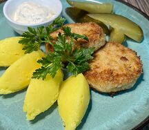 Котлетки из курицы с картофельным пюре 