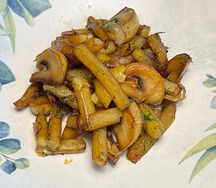 Картофель жареный с грибами