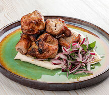 Шашлык из cвинoй шеи