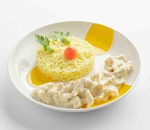 Детский куриный строганов с рисом