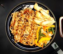 Wok с курицей
