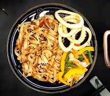 Wok с кальмаром