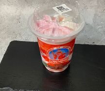 Мороженое Клубника-ваниль стаканчик