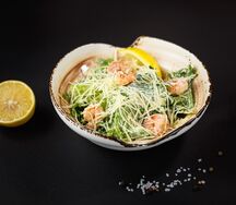 Салат Цезарь с креветками