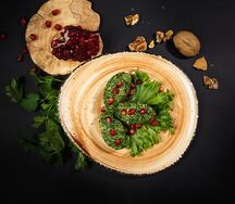 Пхали шпинат с грецкими орехами