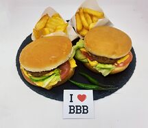 Сет Бургеров мини Love classic и 2 фри