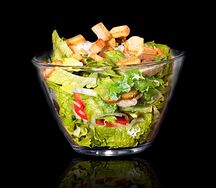 Салат Цезарь с курицей