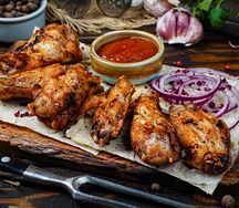 Куриные крылья на мангале