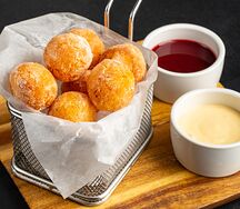 Шарики с сыром и ветчиной