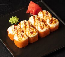 Запеченный ролл с крабом