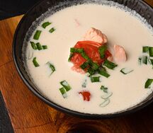 Сливочный суп с лососем