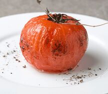 Помидор на мангале