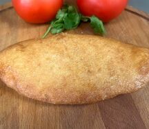 Пирожок с картошкой жареный