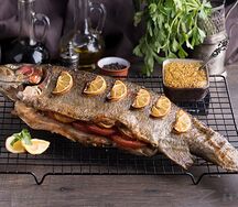 Форель, фаршированная овощами