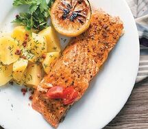 Стейк из сёмги с молодым картофелем
