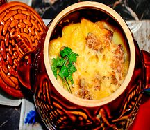 Жаркое в горшочке из свинины